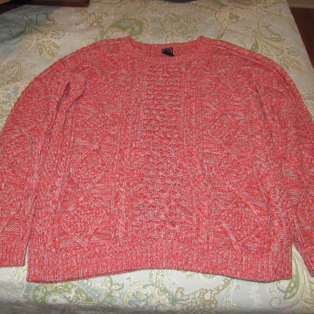 Multi color cable knit sweater, like new.